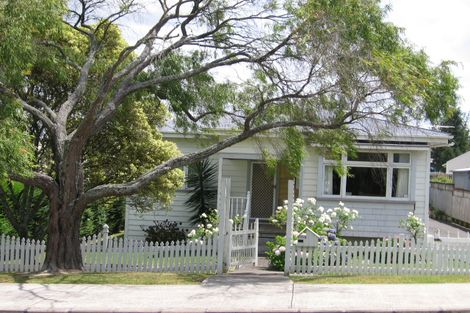 Photo of property in 11 Bentleigh Avenue, New Windsor, Auckland, 0600