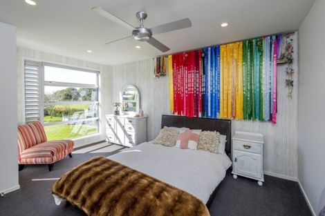 Photo of property in 24 Okarito Avenue, Levin, 5510