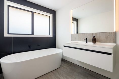 Photo of property in 31c Isobel Hodgson Drive, Cambridge, 3434