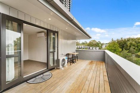 Photo of property in 17a/30 Westward Ho, Glen Eden, Auckland, 0602