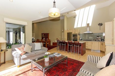 Photo of property in 30 Shelter Grove, Frankleigh Park, New Plymouth, 4310