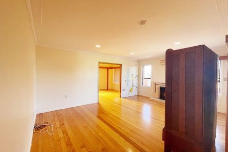 Photo of property in 43 Mclean Avenue, Papatoetoe, Auckland, 2025