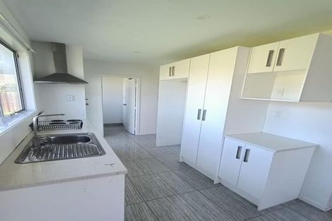 Photo of property in 5 Mckinstry Avenue, Mangere East, Auckland, 2024