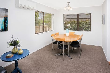 Photo of property in 25 Gosford Drive, Botany Downs, Auckland, 2010