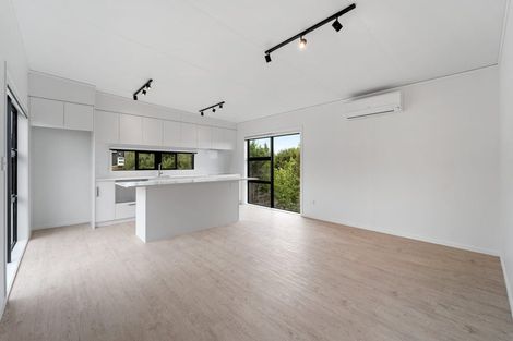 Photo of property in 1117b Whangaparaoa Road, Tindalls Beach, Whangaparaoa, 0930