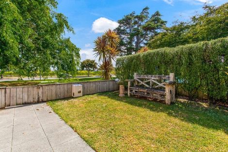 Photo of property in 16 Willow Camp Road, Takanini, 2112