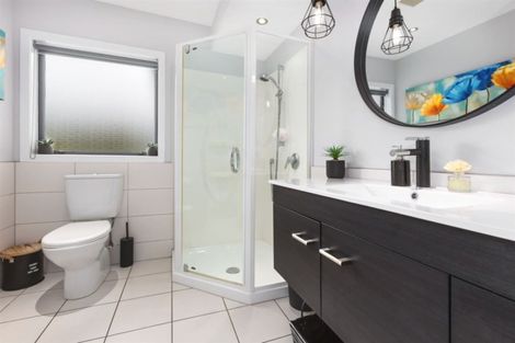 Photo of property in 13 Endeavour Drive, Whitby, Porirua, 5024