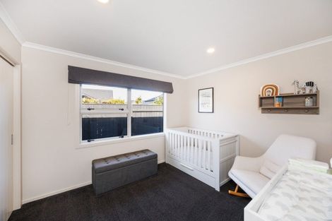 Photo of property in 9 Lorenzo Place, Kelvin Grove, Palmerston North, 4414