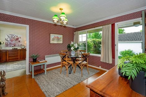 Photo of property in 16 Freebairn Street, Redwood, Christchurch, 8051