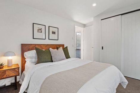 Photo of property in 37 Barn Road, Jacks Point, 9371