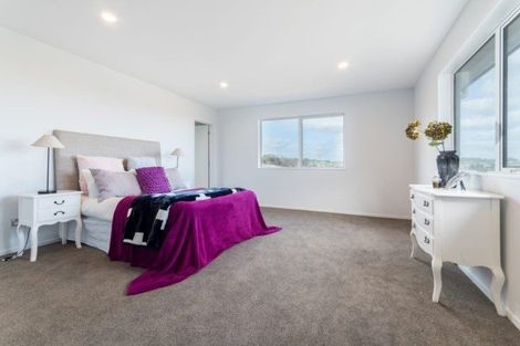 Photo of property in 37 Tinaku Road, Flat Bush, Auckland, 2019