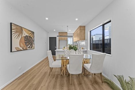 Photo of property in 11 Greenbrier Street, Westgate, 0814