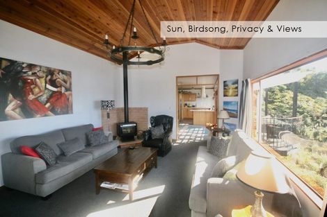 Photo of property in 16 Pine Grove, Tairua, 3508