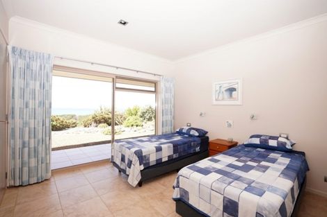 Photo of property in 978 Cove Road, Waipu, 0582