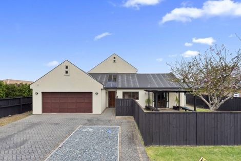 Photo of property in 15 Blairgowrie Place, Rototuna North, Hamilton, 3210