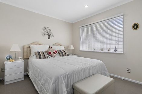 Photo of property in 13 Ribbonwood Close, Te Kauwhata, 3710