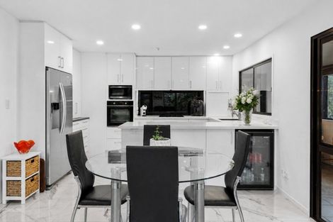 Photo of property in 15e Puriri Avenue, Orewa, 0931