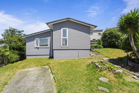 Photo of property in 17 Taurus Crescent, Beach Haven, Auckland, 0626