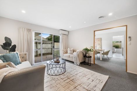 Photo of property in 66 Golfland Drive, Golflands, Auckland, 2013