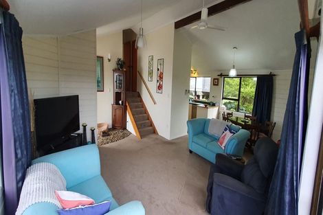 Photo of property in 15 Tui Grove, Paihia, 0200