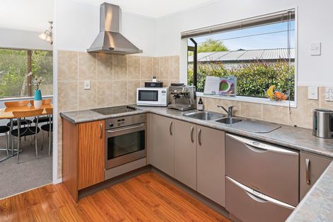 Photo of property in 25 Gosford Drive, Botany Downs, Auckland, 2010