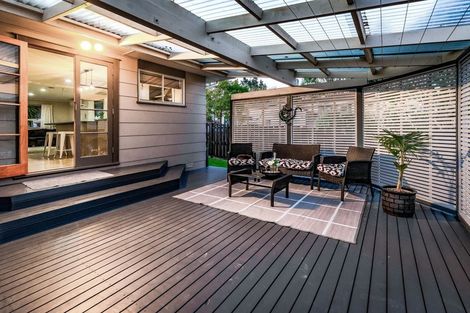 Photo of property in 4 Albemarle Place, Massey, Auckland, 0614