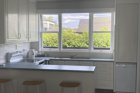 Photo of property in 2/12 The Parade, Bucklands Beach, Auckland, 2012