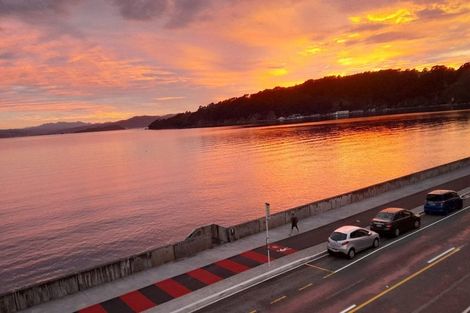 Photo of property in 4/148 Evans Bay Parade, Roseneath, Wellington, 6021