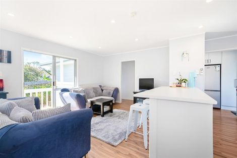 Photo of property in 106 Spinella Drive, Bayview, Auckland, 0629