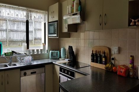 Photo of property in 10 Ali Place, Ranui, Auckland, 0612