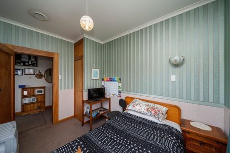 Photo of property in 7 Seddon Street, Westown, New Plymouth, 4310