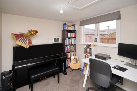 Photo of property in 1/12 Frankleigh Street, Somerfield, Christchurch, 8024