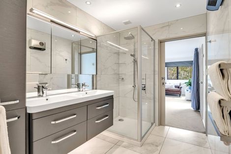 Photo of property in 10 Cadiz Lane, Mount Pleasant, Christchurch, 8081