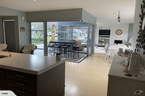 Photo of property in 2 Palm Grove, Waihi Beach, 3611