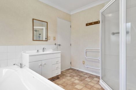 Photo of property in 260 Saint Andrews Drive, Bethlehem, Tauranga, 3110