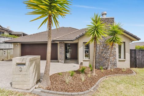 Photo of property in 3 Bilancia Place, Flat Bush, Auckland, 2016