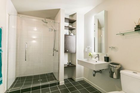 Photo of property in Montreaux Apartments, 2a/164 The Terrace, Wellington Central, Wellington, 6011