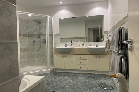 Photo of property in Mon Desir Apartments, 5/175a Hurstmere Road, Takapuna, Auckland, 0622