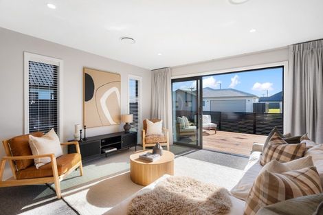 Photo of property in 7/102 Eriksen Road, Te Awa, Napier, 4110