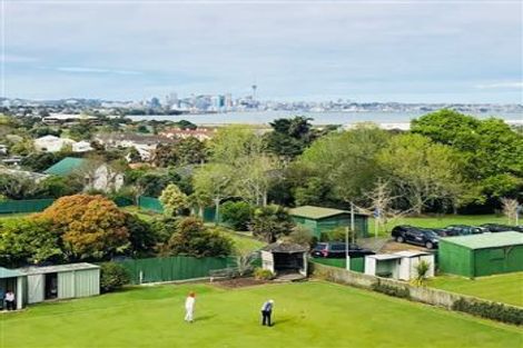 Photo of property in Frank Sargeson Apts, 307/80 Anzac Street, Takapuna, Auckland, 0622