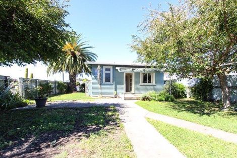 Photo of property in 1112 Caroline Road, Mayfair, Hastings, 4122