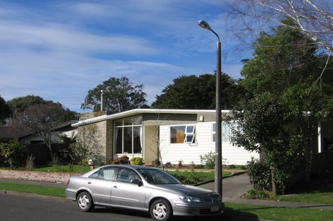 Photo of property in 82 Buick Crescent, Awapuni, Palmerston North, 4412
