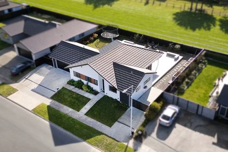 Photo of property in 89 Mawai Hakona Drive, Wallaceville, Upper Hutt, 5018