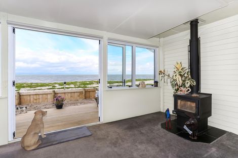 Photo of property in 875 East Coast Road, Kaiaua, Pokeno, 2473