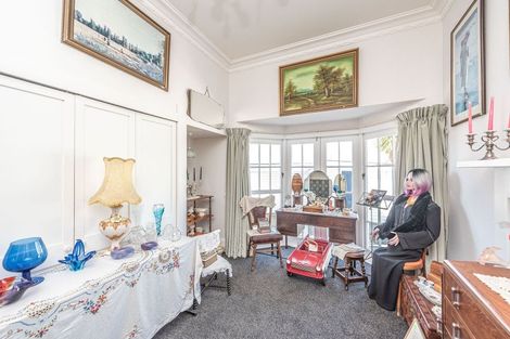 Photo of property in 9 Great North Road, Saint Johns Hill, Whanganui, 4501