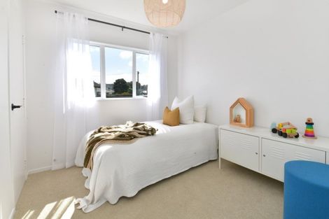 Photo of property in 7 Doment Crescent, Orewa, 0931