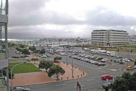 Photo of property in Piermont Apartments, 4h/82 Cable Street, Te Aro, Wellington, 6011