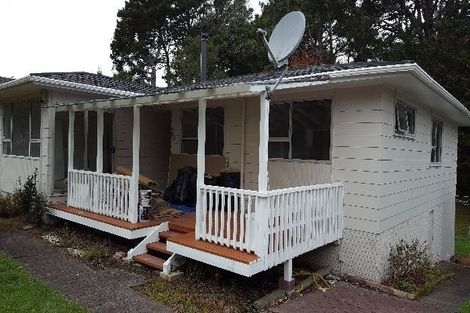 Photo of property in 31 Lavery Place, Sunnynook, Auckland, 0632