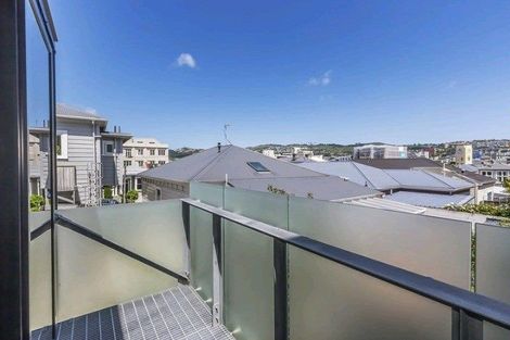 Photo of property in 11b Caroline Street, Mount Victoria, Wellington, 6011