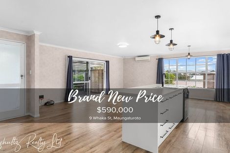 Photo of property in 9 Whaka Street, Maungaturoto, 0520